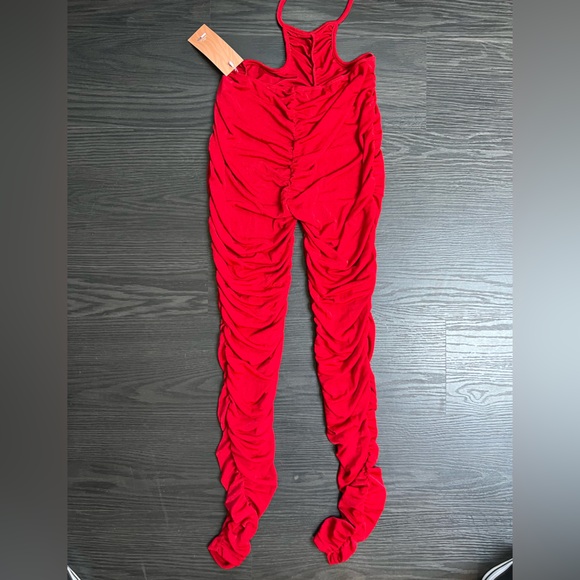 Red scrunch pants - Picture 3 of 3